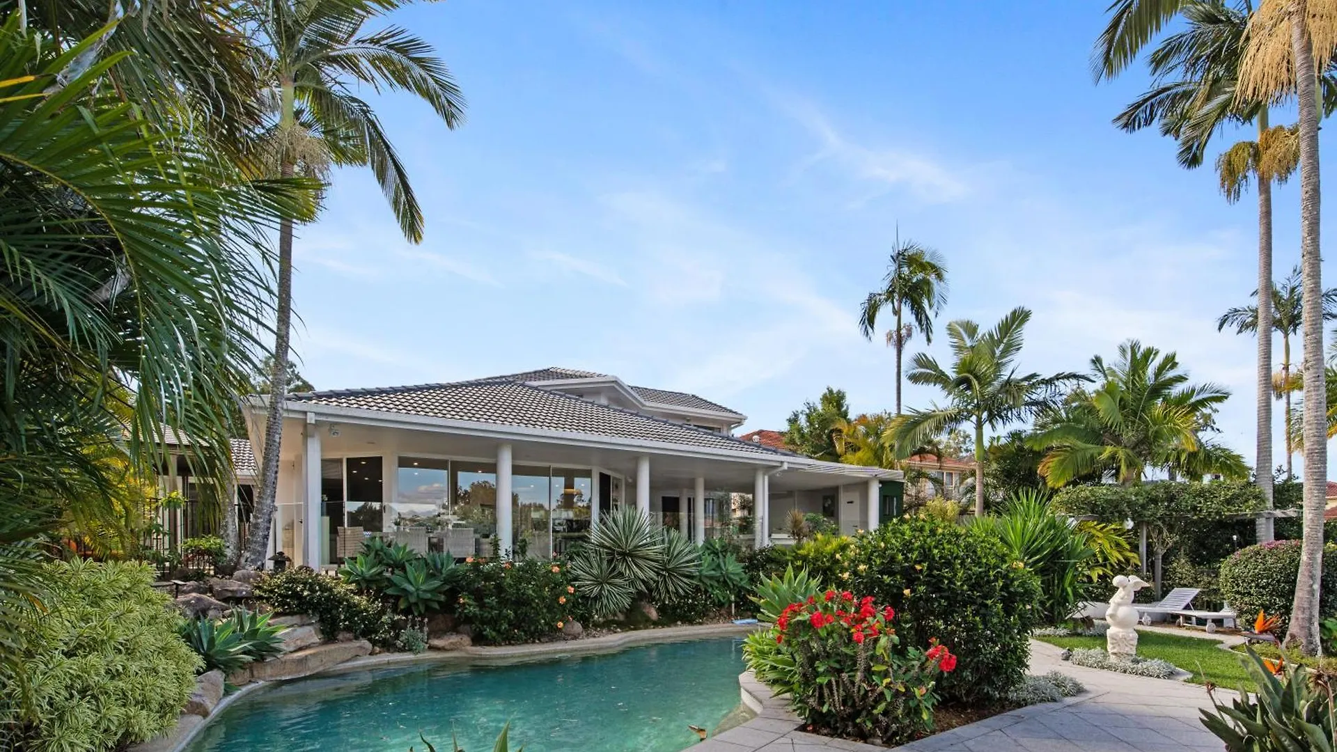 Apartment Westlake Getaway - Relaxing Pool & Golf Links