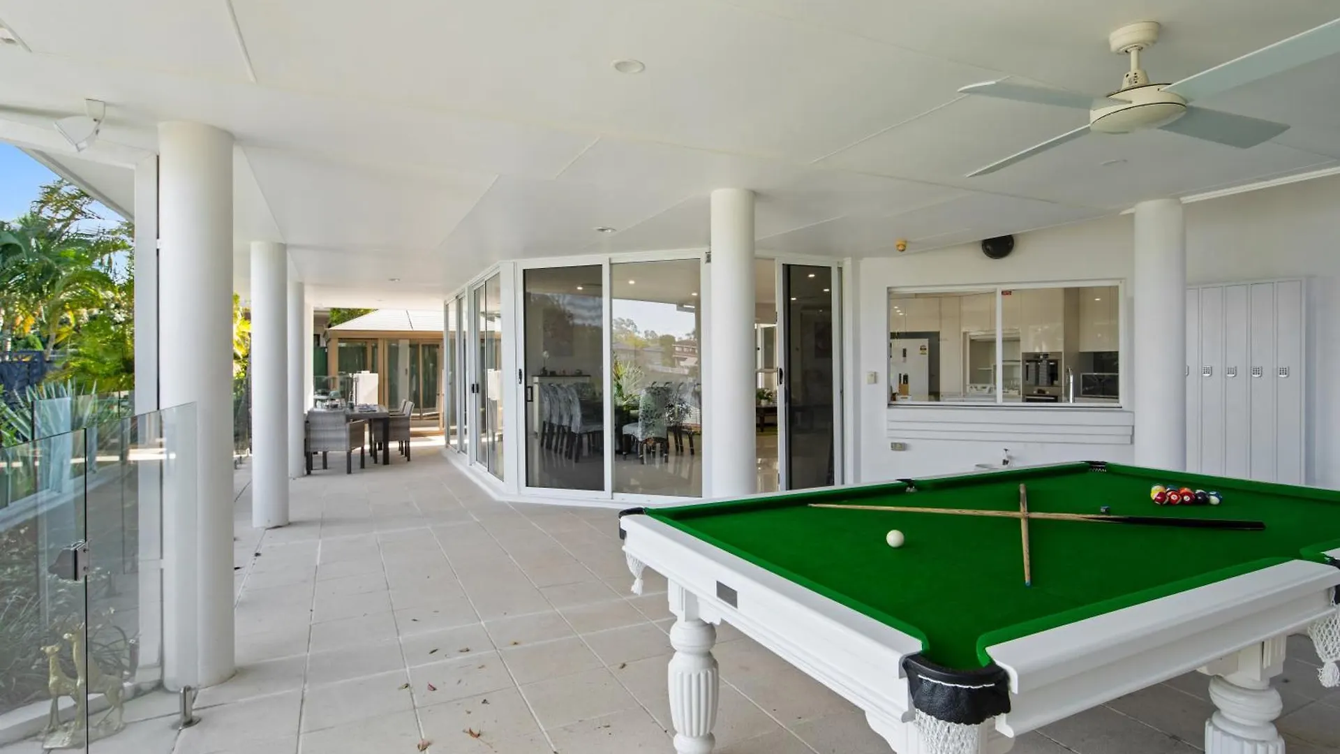 Apartment Westlake Getaway - Relaxing Pool & Golf Links Australia